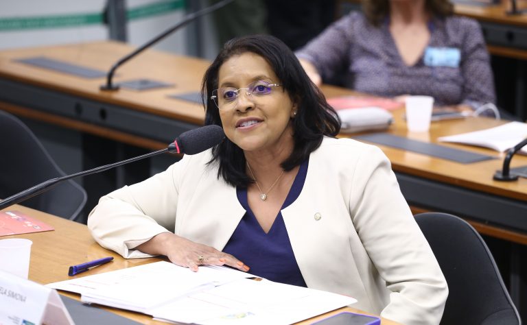 Comissão aprova tipificar vazamento de dados por agentes públicos como improbidade