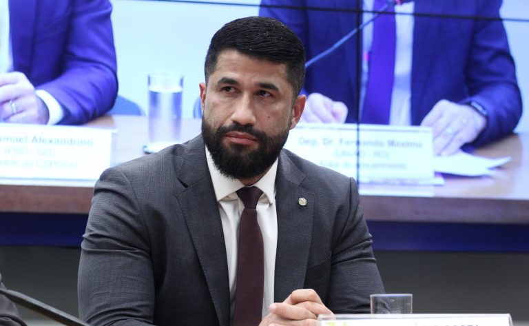 Comissão aprova trabalho obrigatório para progressão de regime prisional