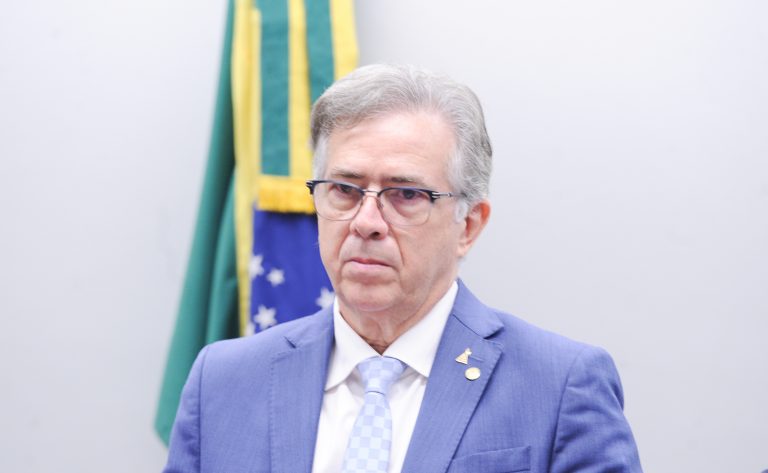 Comissão cancela reunião sobre regulamentação do trabalho por aplicativo