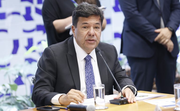 Comissão da Câmara analisa relatório da PEC da Segurança Pública nesta quarta
