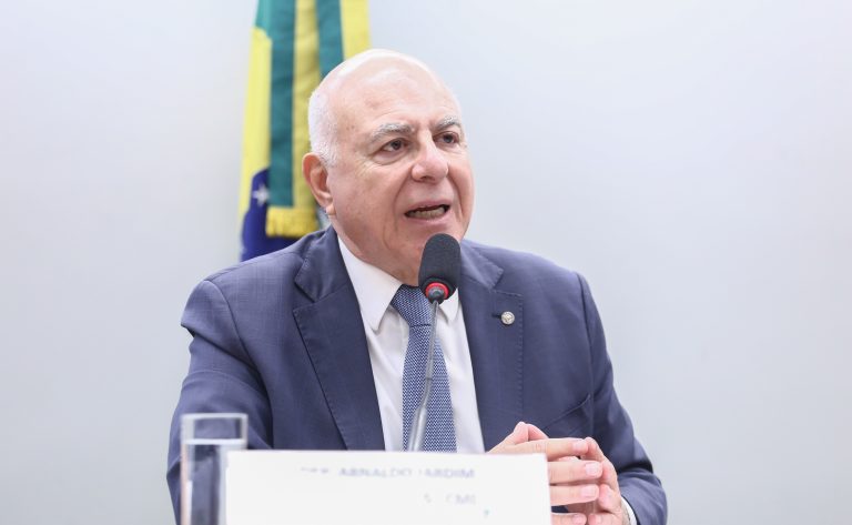 Comissão da Câmara aprova critérios para instalação de usinas nucleares no Brasil