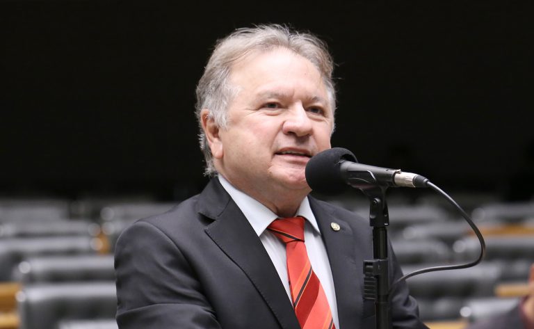Comissão da Câmara aprova programa nacional de combate ao câncer