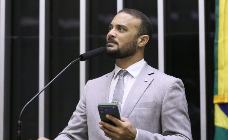 Comissão da Câmara debate critérios para buscas e abordagens policiais