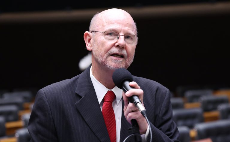 Comissão da Câmara debate direitos de 4 milhões de trabalhadores rurais