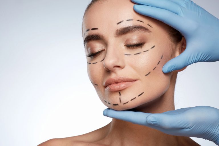 Comissão da Câmara debate exclusividade médica em cirurgia plástica facial