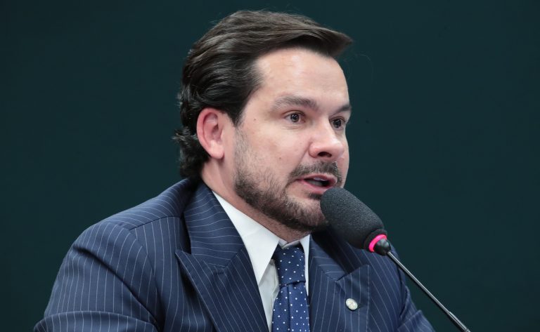 Comissão da Câmara debate infiltração do PCC no sistema financeiro