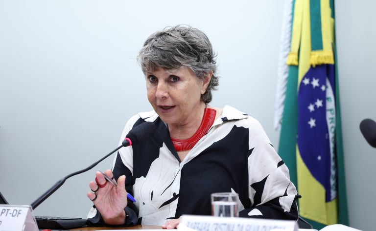 Comissão da Câmara debate irregularidades no plano de saúde dos servidores do DF