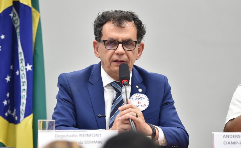 Comissão da Câmara debate repressão na ditadura militar com procuradores