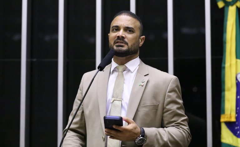 Comissão da Câmara debate tatuagens como ferramenta de investigação criminal