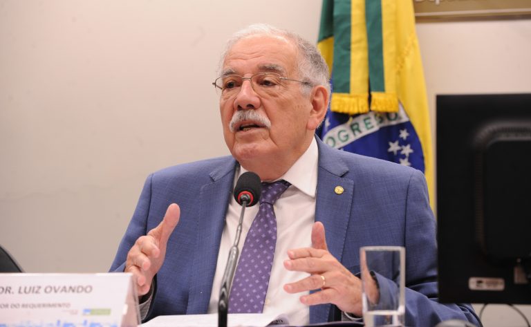 Comissão da Câmara debate valorização da clínica médica para reduzir custos do SUS