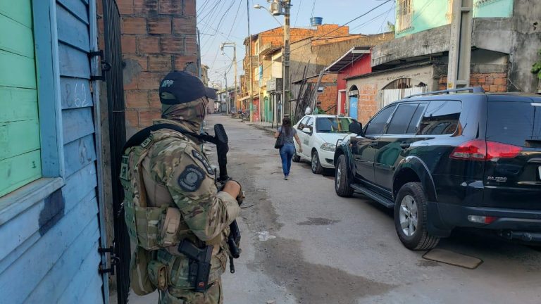 Comissão debate Código de Defesa do Contribuinte e combate ao crime organizado