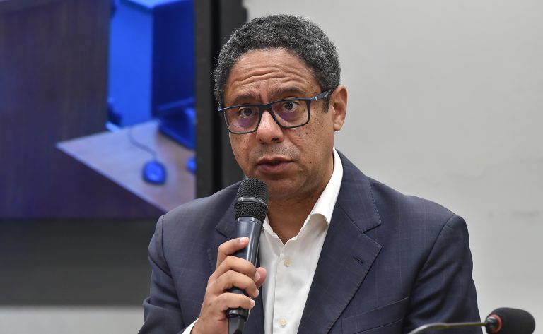 Comissão debate criação do Fundo da Igualdade Racial com R$ 20 bi