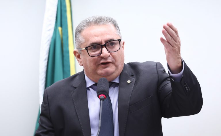 Comissão debate déficit de servidores no Ibict e chamamento de aprovados