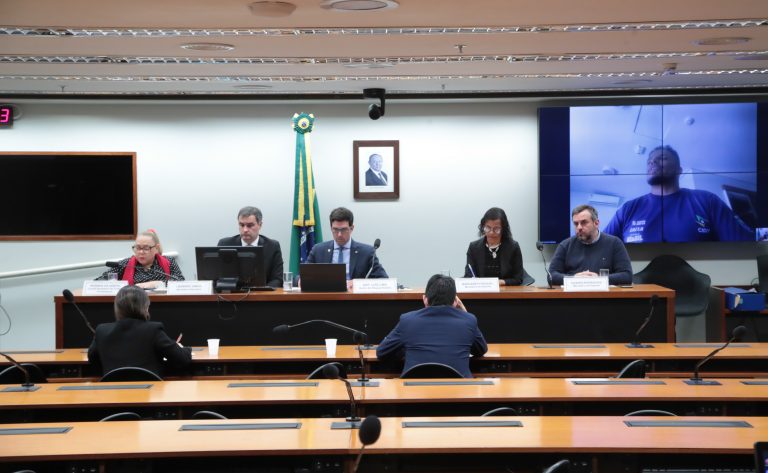 Comissão debate indenização a clubes formadores: Ministério do Esporte se opõe