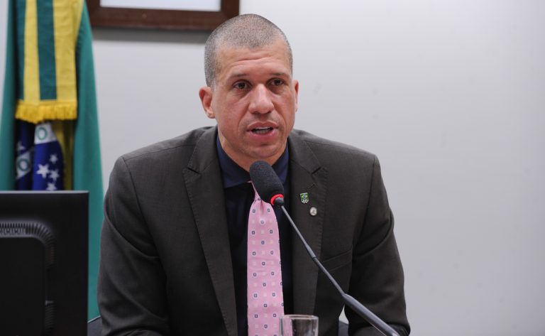 Comissão do Esporte debate preparação do Brasil para Olimpíadas de Inverno 2026