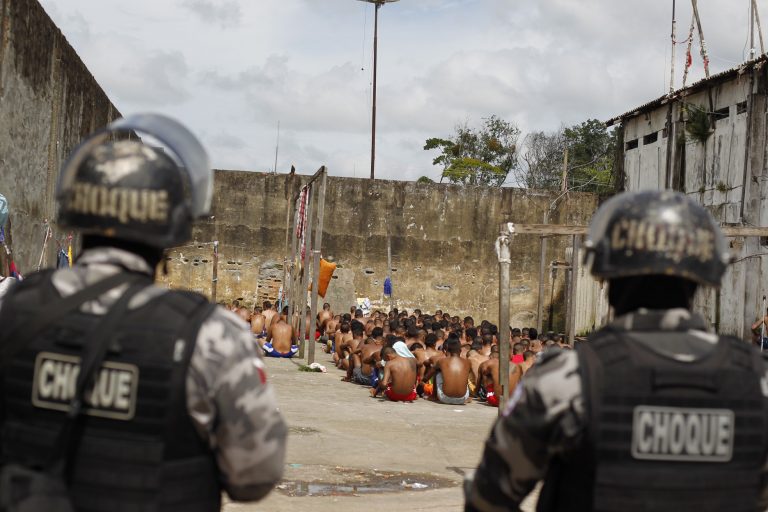Comissão especial debate sistema penitenciário e organizações criminosas