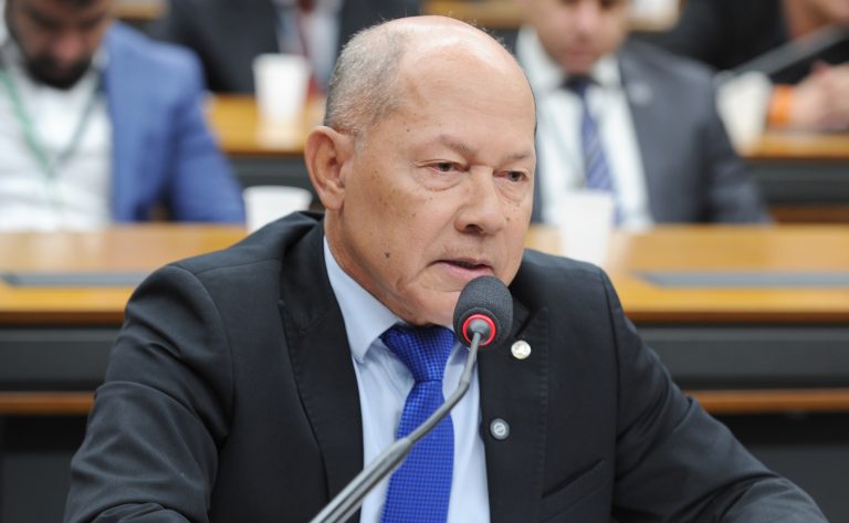 Comissões da Câmara aprovam sala reservada em IMLs para idosos vítimas de violência