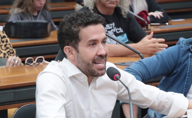 Conselho de Ética abre dois novos processos contra deputado André Janones