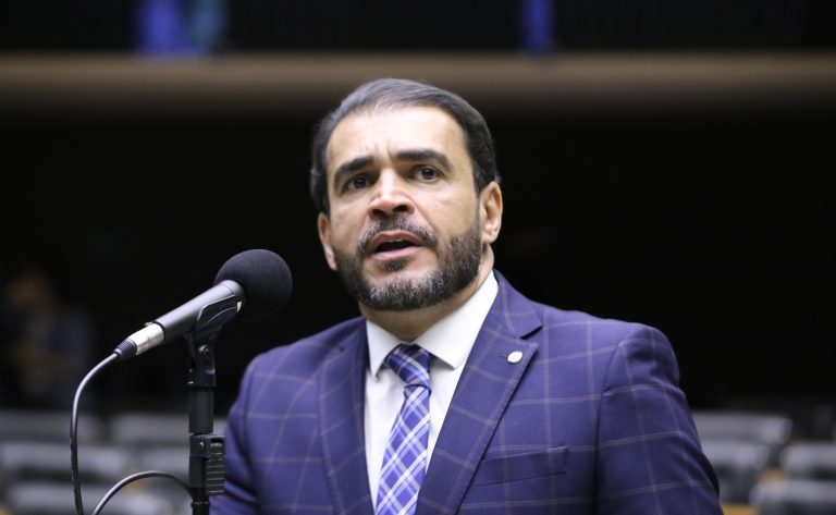 Conselho de Ética designa Marcelo Freitas relator contra Eduardo Bolsonaro