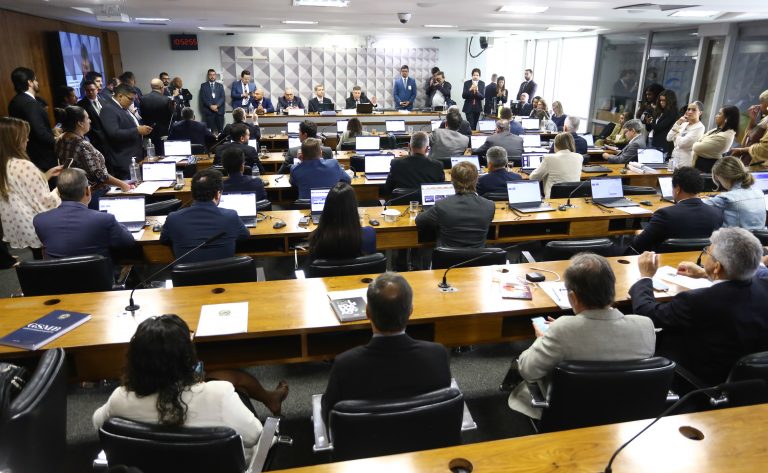 CPMI do INSS aprova requerimentos enquanto aguarda decisão do STF