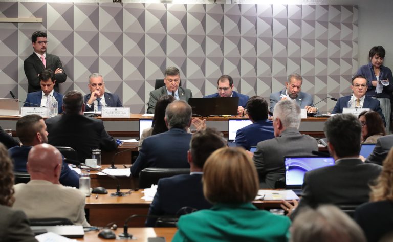 CPMI do INSS ouve empresário ligado a fraude de R$ 2 milhões nesta terça