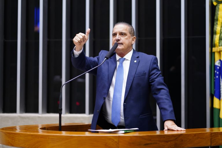 CPMI do INSS ouve ex-ministro Onyx Lorenzoni sobre fraudes na Previdência