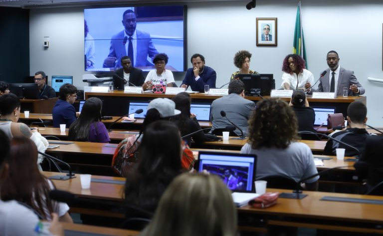 Criminalização da cultura negra: parlamentares e especialistas apontam raízes históricas e estruturais