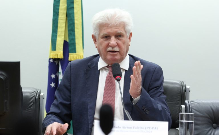 Deputado celebra revogação de decreto sobre hidrovias amazônicas após protestos