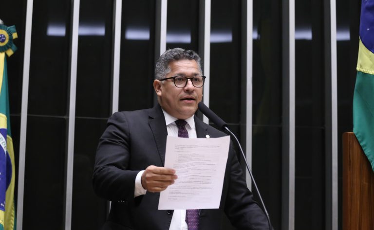 Deputado: negacionismo reduziu cobertura vacinal e fez doenças ressurgirem
