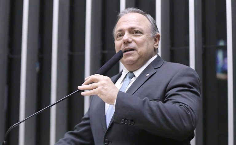 Deputados da oposição defendem megaoperação policial contra o Comando Vermelho