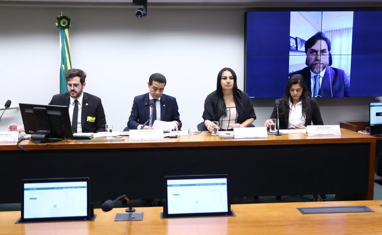 Estudantes adimplentes do Fies reivindicam descontos iguais aos concedidos a inadimplentes