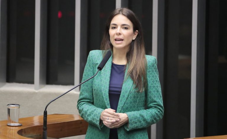 Frentes parlamentares pedem urgência para reajuste do Simples Nacional