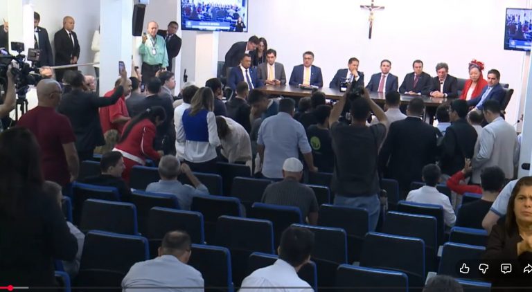 Hugo Motta confirma votação do fim da escala 6x1 ainda em maio