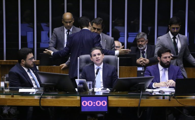 Hugo Motta espera redução de juros pelo BC nas próximas reuniões do Copom