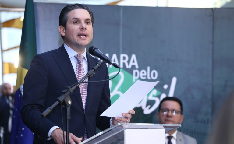 Hugo Motta lança programa para aproximar Câmara da população brasileira