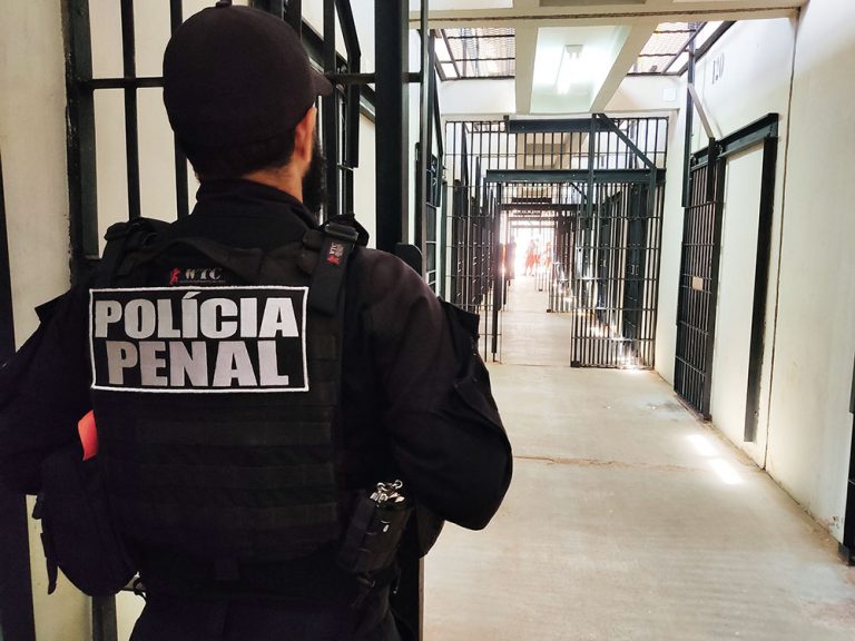 Lei Complementar 233/26 autoriza uso do Funpen para capacitar policiais penais