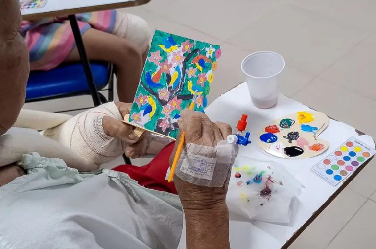 Lei regulamenta profissão de arteterapeuta no Brasil