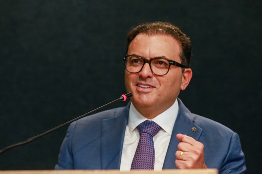 Marcus Vinicius Coêlho resgata resistência democrática da OAB de 1938 a 1977