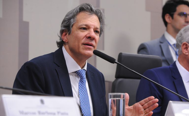 Ministro Haddad explica tributação das LCAs na Comissão de Agricultura
