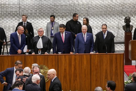 Ministros Marluce Caldas e Carlos Brandão tomam posse no STJ com presença da OAB Nacional