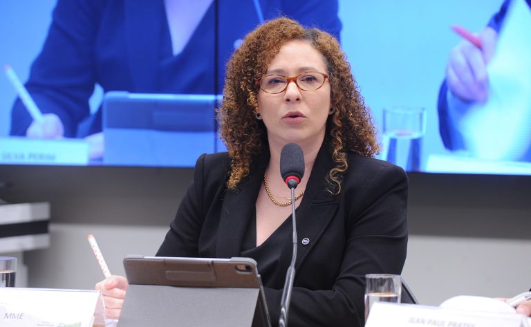MME projeta primeiro decreto para eólicas offshore no Brasil em 2026