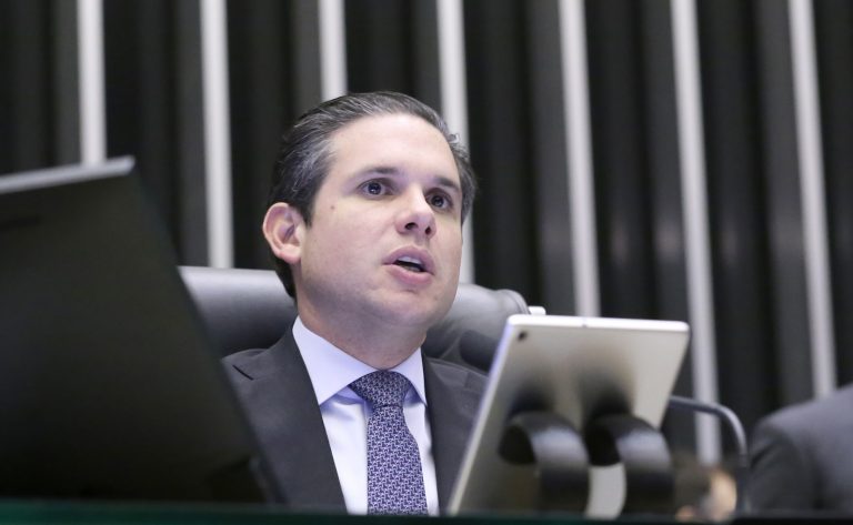 Motta celebra diálogo entre Lula e Trump sobre tarifas comerciais