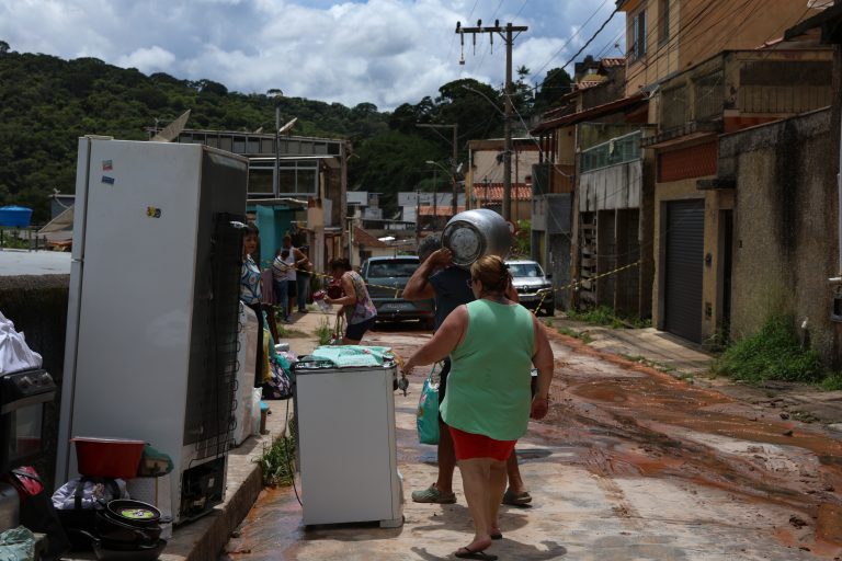 Motta cria comissão para acompanhar tragédia das chuvas em Minas Gerais