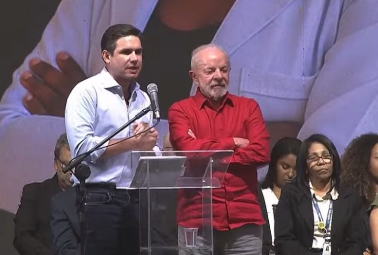 Motta destaca aprovação de projetos educacionais na Câmara em evento com Lula