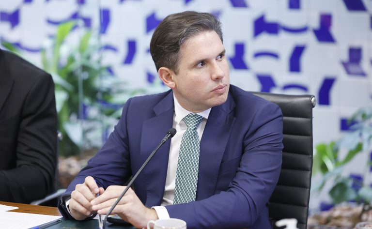 Motta pauta projeto que reduz penas dos condenados pelo 8 de janeiro