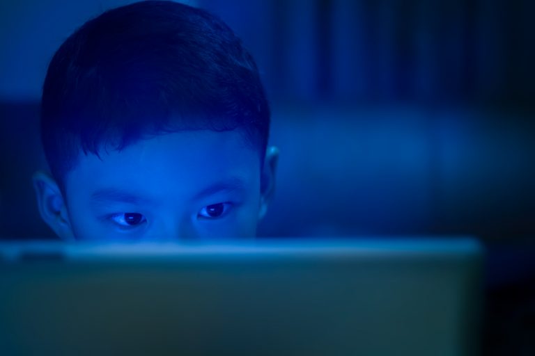 MP acelera ECA Digital: prazo para proteção infantil online reduzido para 6 meses