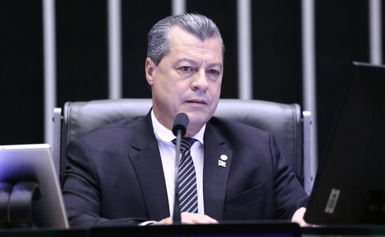 Nova Lei Proíbe Abastecimento Após Disparo de Trava de Segurança em Bombas de Combustível