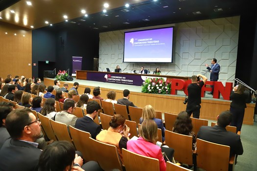 OAB defende diálogo cooperativo para reduzir litigiosidade tributária em congresso da PGFN