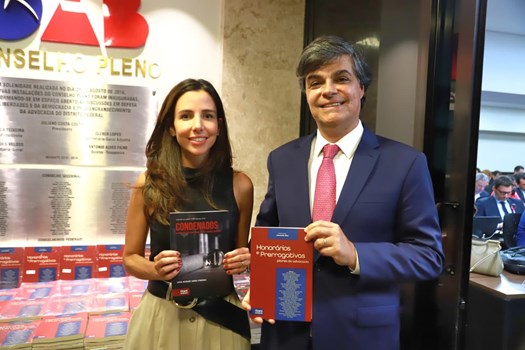 OAB lança livros sobre honorários advocatícios e execução penal em crimes sexuais