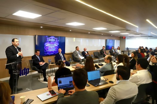 OAB reafirma compromisso com regulação da IA em seminário no IDP